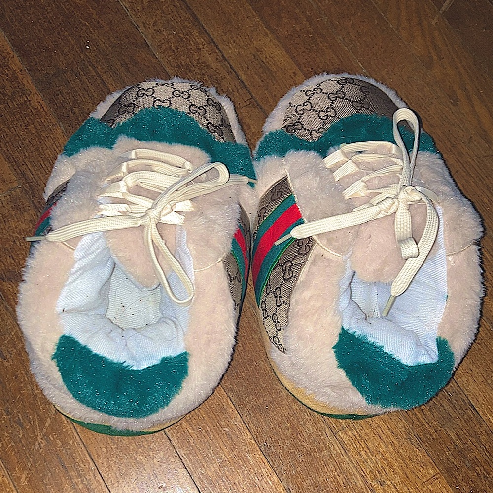 GUCCI HOUSESHOES